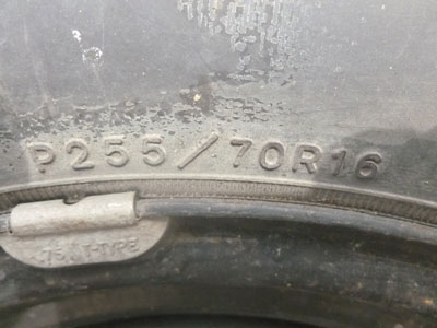 1998 Ford Expedition XLT - 16 Inch Spare Tire and Rim5